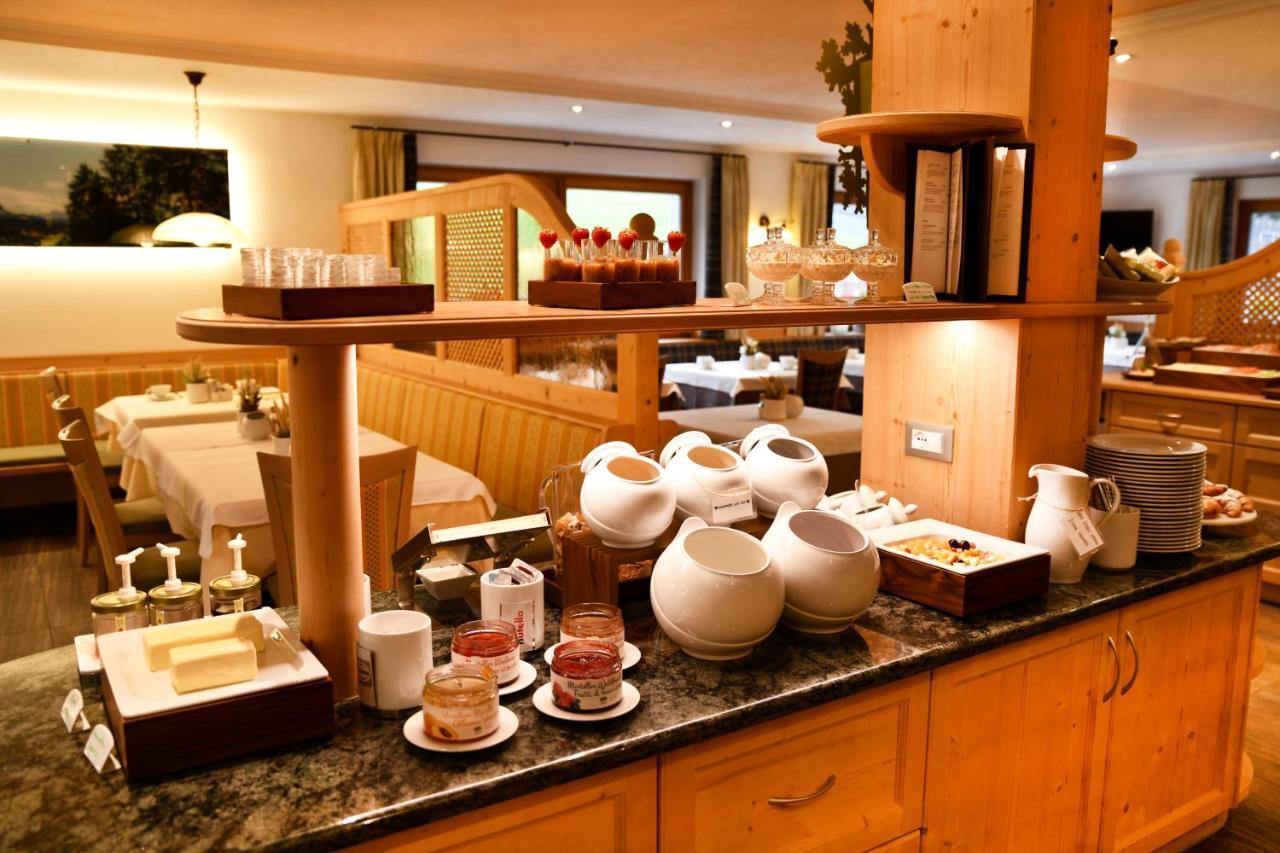 Garni Hotel Bel Vert Selva di Val Gardena Ngoại thất bức ảnh