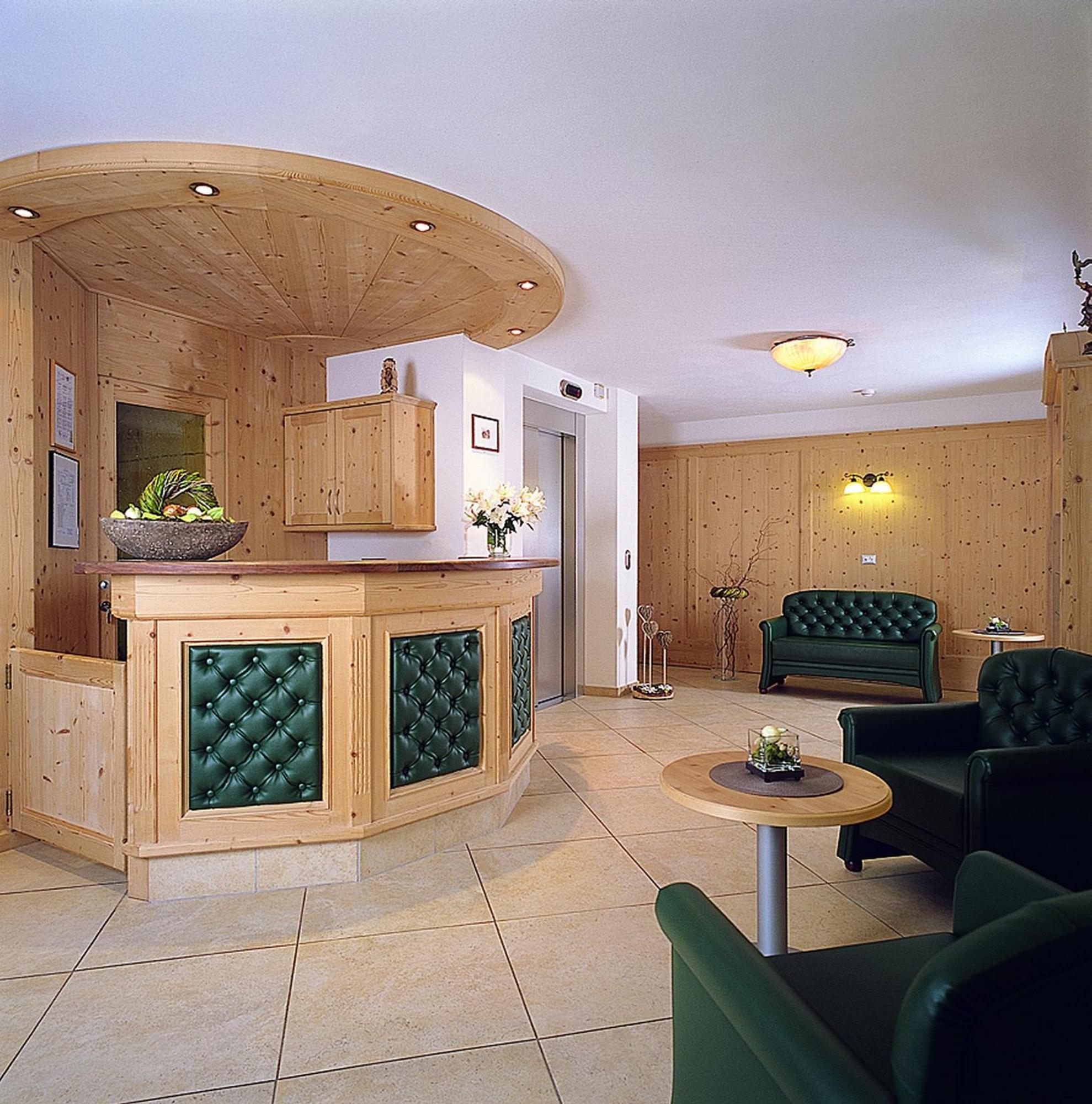 Garni Hotel Bel Vert Selva di Val Gardena Ngoại thất bức ảnh