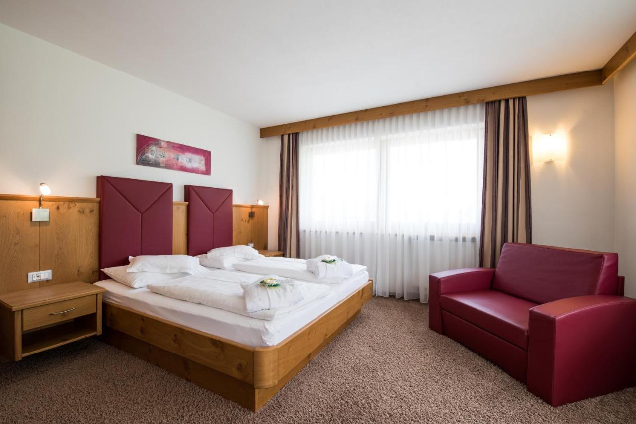 Garni Hotel Bel Vert Selva di Val Gardena Ngoại thất bức ảnh
