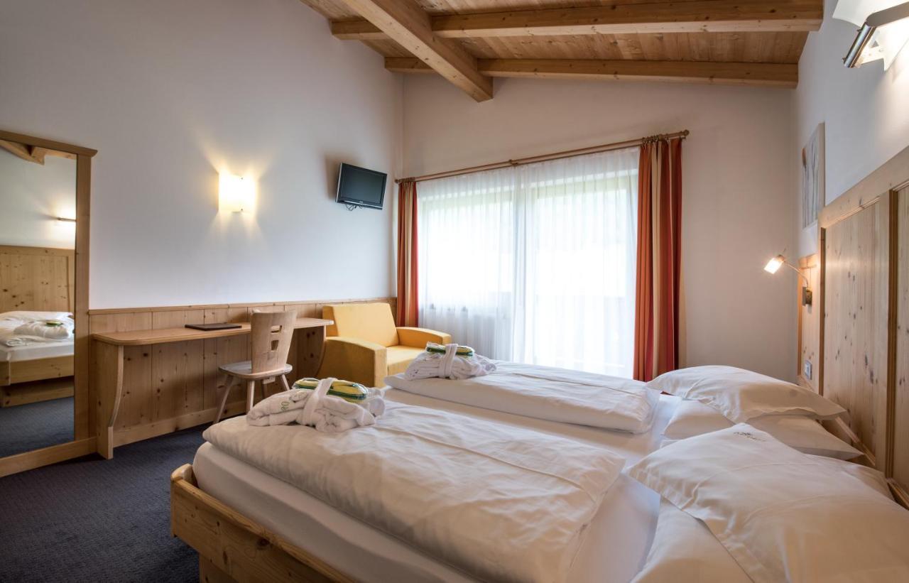 Garni Hotel Bel Vert Selva di Val Gardena Ngoại thất bức ảnh